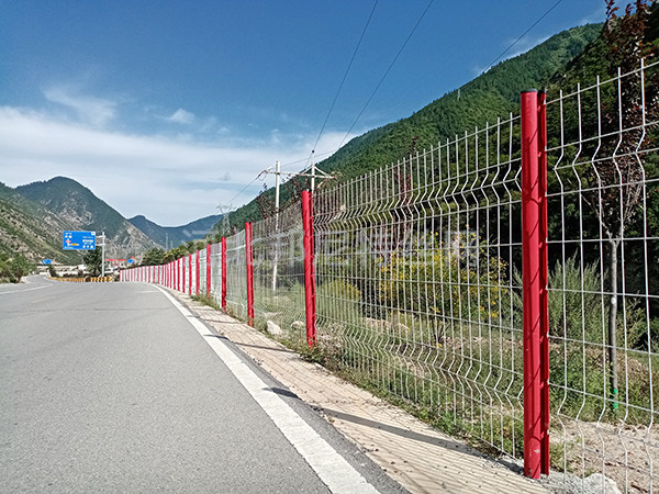预压成型立柱